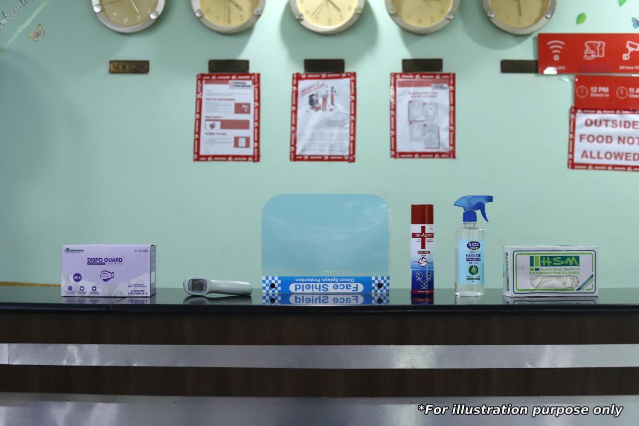 Oyo 13668 Hotel Utsav Vadodara Eksteriør bilde
